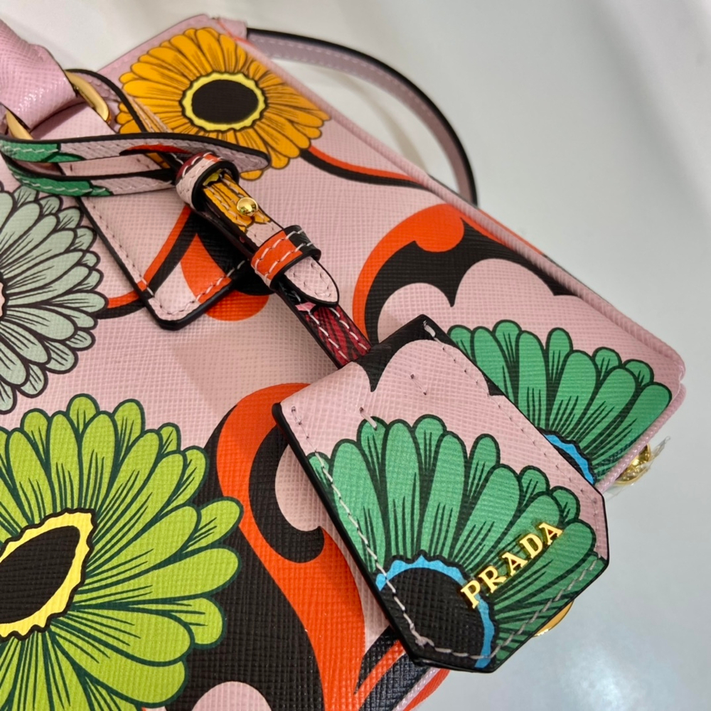 Prada Small Galleria Saffiano Bag 24 cm