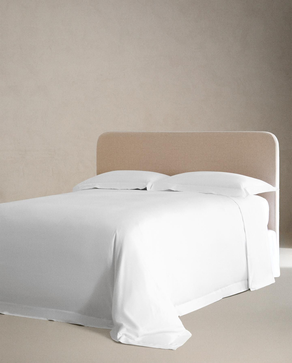 Zara Home - Простыня из плотного атласа (300 нитей), белый, 270x280 см