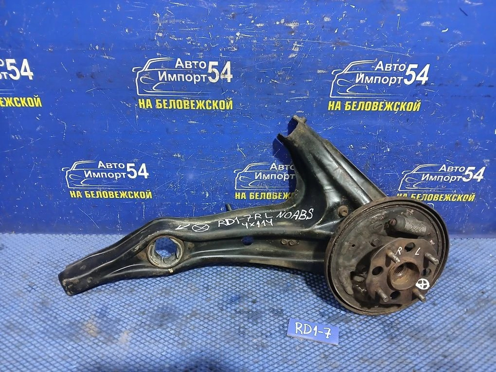 Ступица задняя левая Honda CR-V 1996