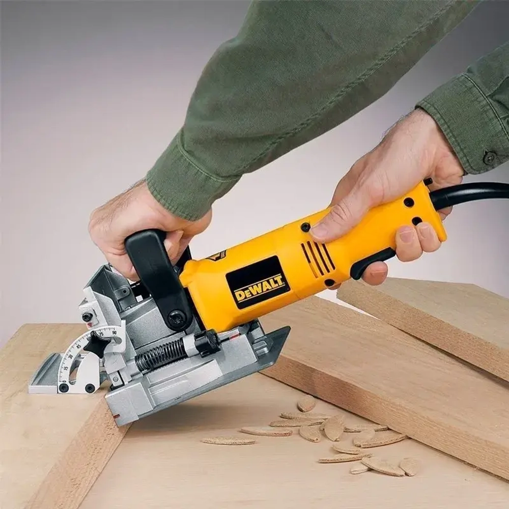 Ламельный фрезер DEWALT DW682K, DW682K-QS