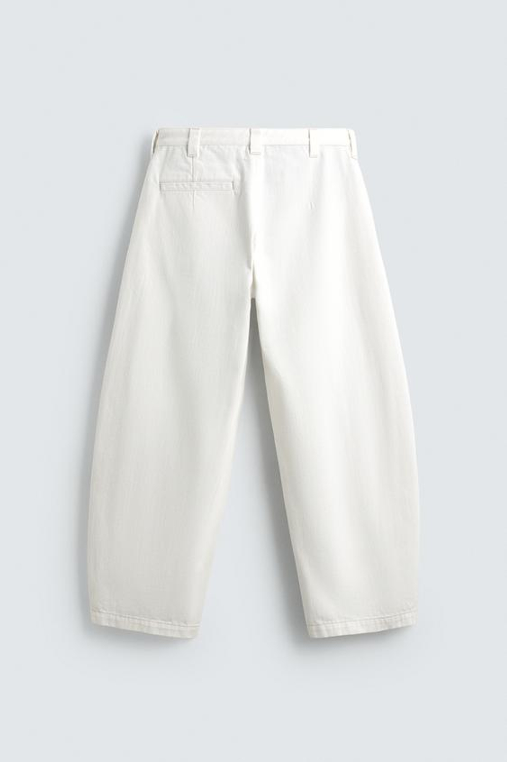 ZARA ДЖИНСЫ ЧИНОС BARREL FIT СО СКЛАДКАМИ, БЕЛЫЙ