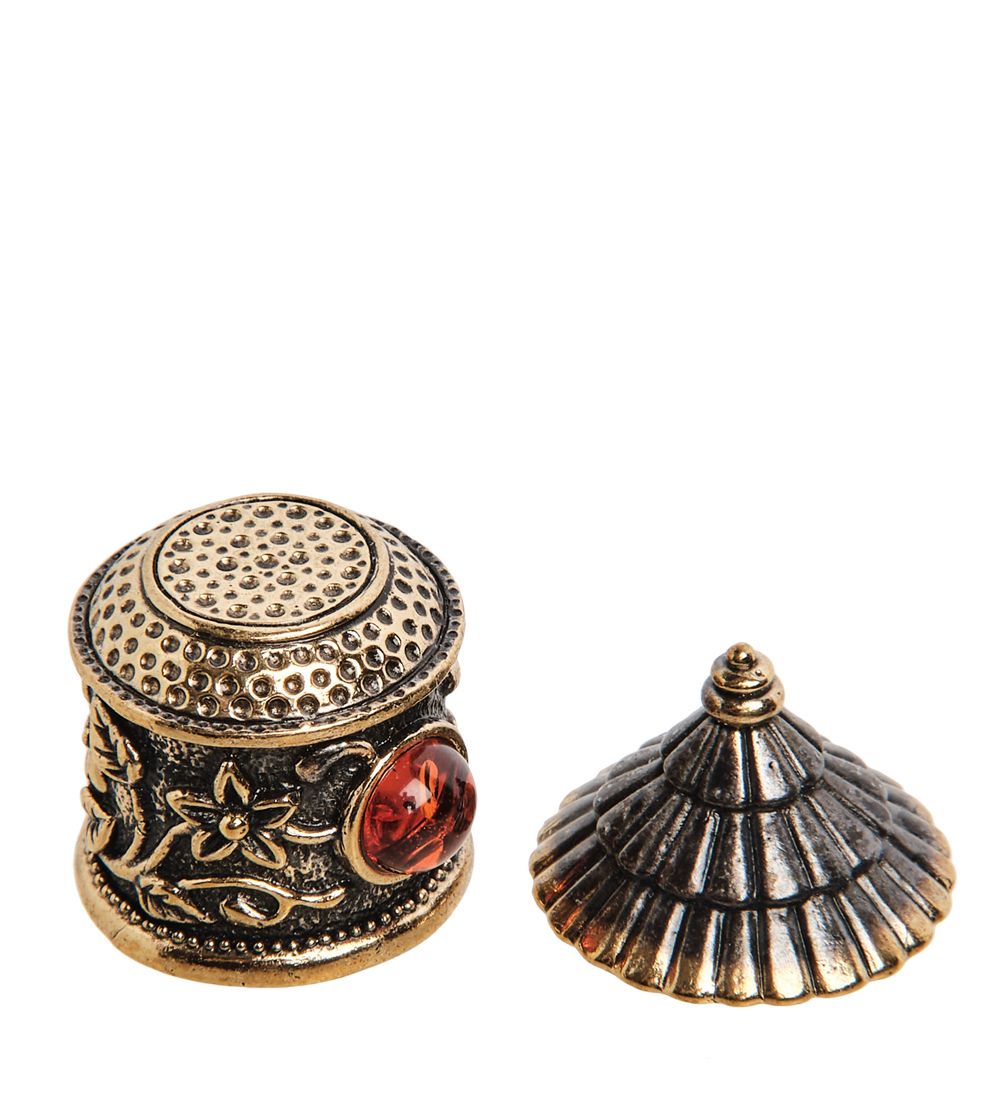 AM-1429 Наперсток «Цветочный домик» с магнитом (латунь, янтарь)