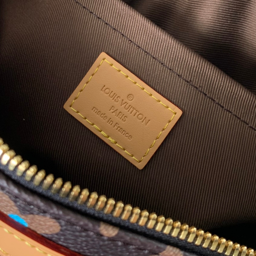 Louis Vuitton Envelope Messenger