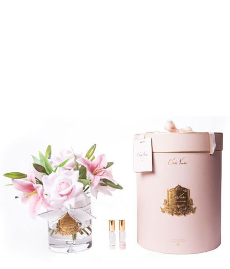 Розовые розы и лилии, Cote Noire