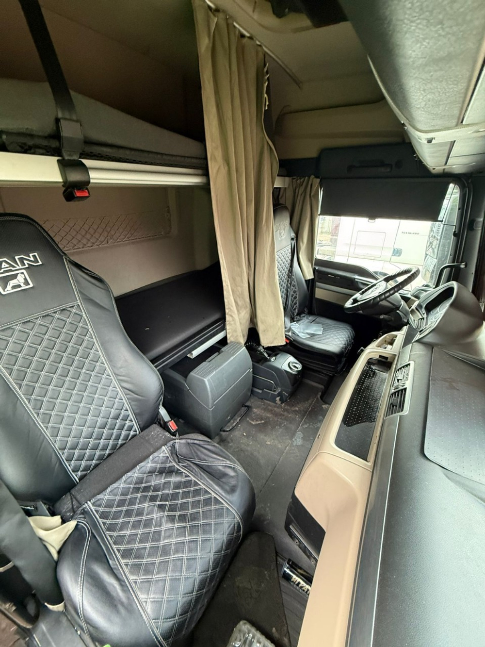 MAN TGX 4x2 Седельный тягач 18.420 4x2 BLS (Дизельный, 12,4 л, 420 л.с., АТ)
