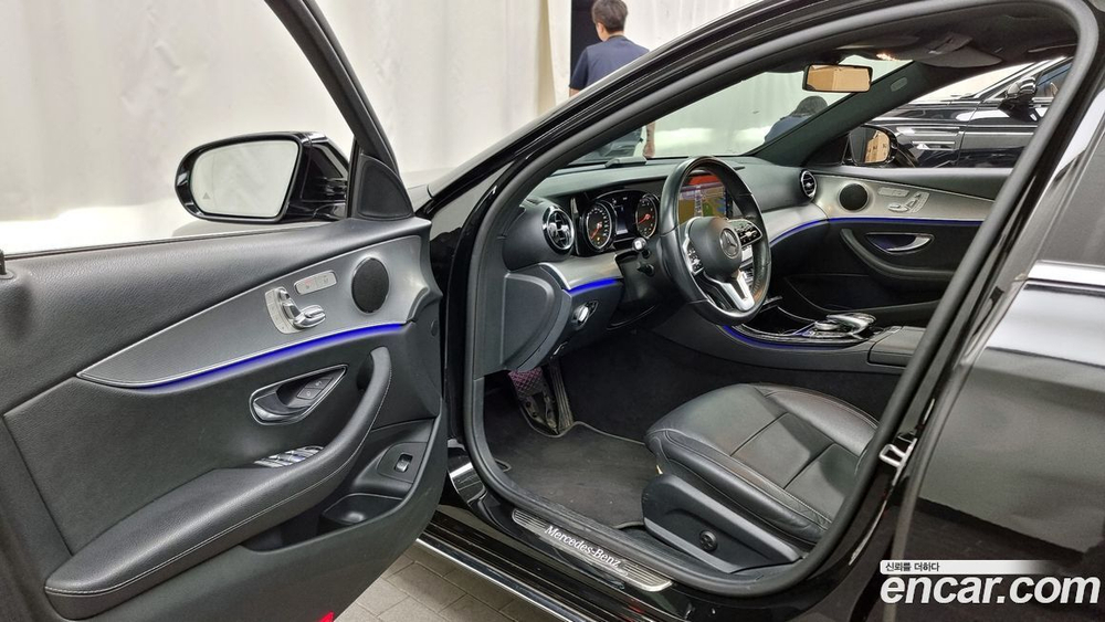 Mercedes-Benz E-Class W213 E300 Avangarde (10.2019)