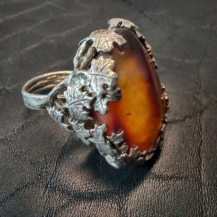 Кольцо с янтарём 1