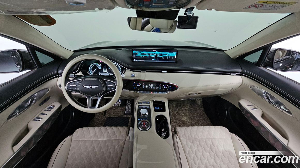 Genesis GV70 2.5T Бензин 2WD (07.2023)