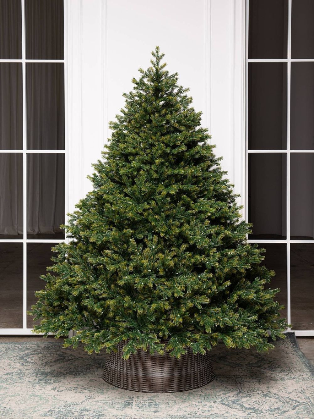 Елка с гирляндой «Эрмитажная» (Литая хвоя) 210 см / 2,1 м