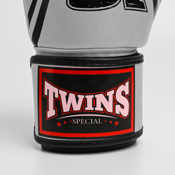 Перчатки боксерские Twins FBGVDM3-TW6