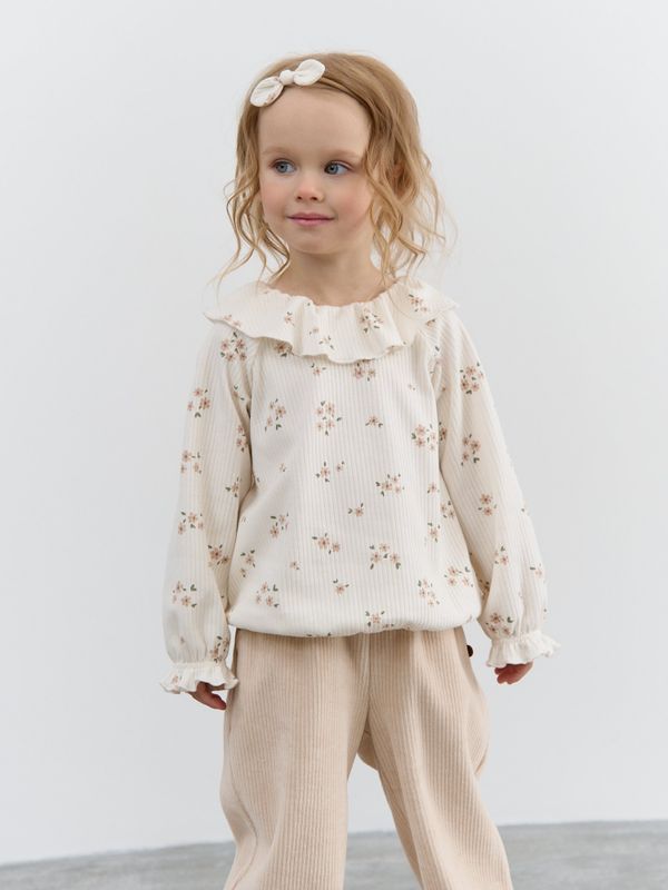 Блузка с рюшей 