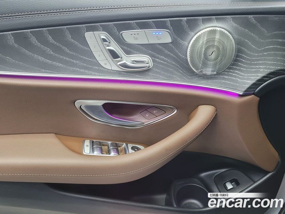 Mercedes-Benz E-Class W213 E350 4MATIC Avangarde (08.2022)
