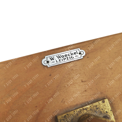 Весы аптечные "W. Woeckel, Leipzig" (с набором гирек ) начало 20 века. Германия.