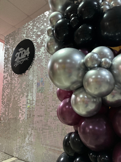 Фотозона на выпускной №2868 пайетка серебро