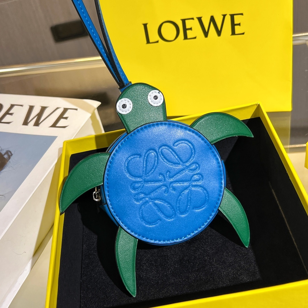 Loewe Turtle Cookie Pouch