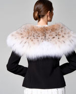 Приталенный жакет из итальянского крепа с меховой отделкой рыси