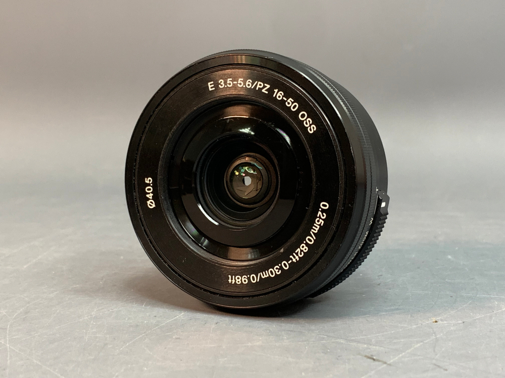 Sony A6000 kit 16-50mm 1.8 OSS 7.925 Кадров