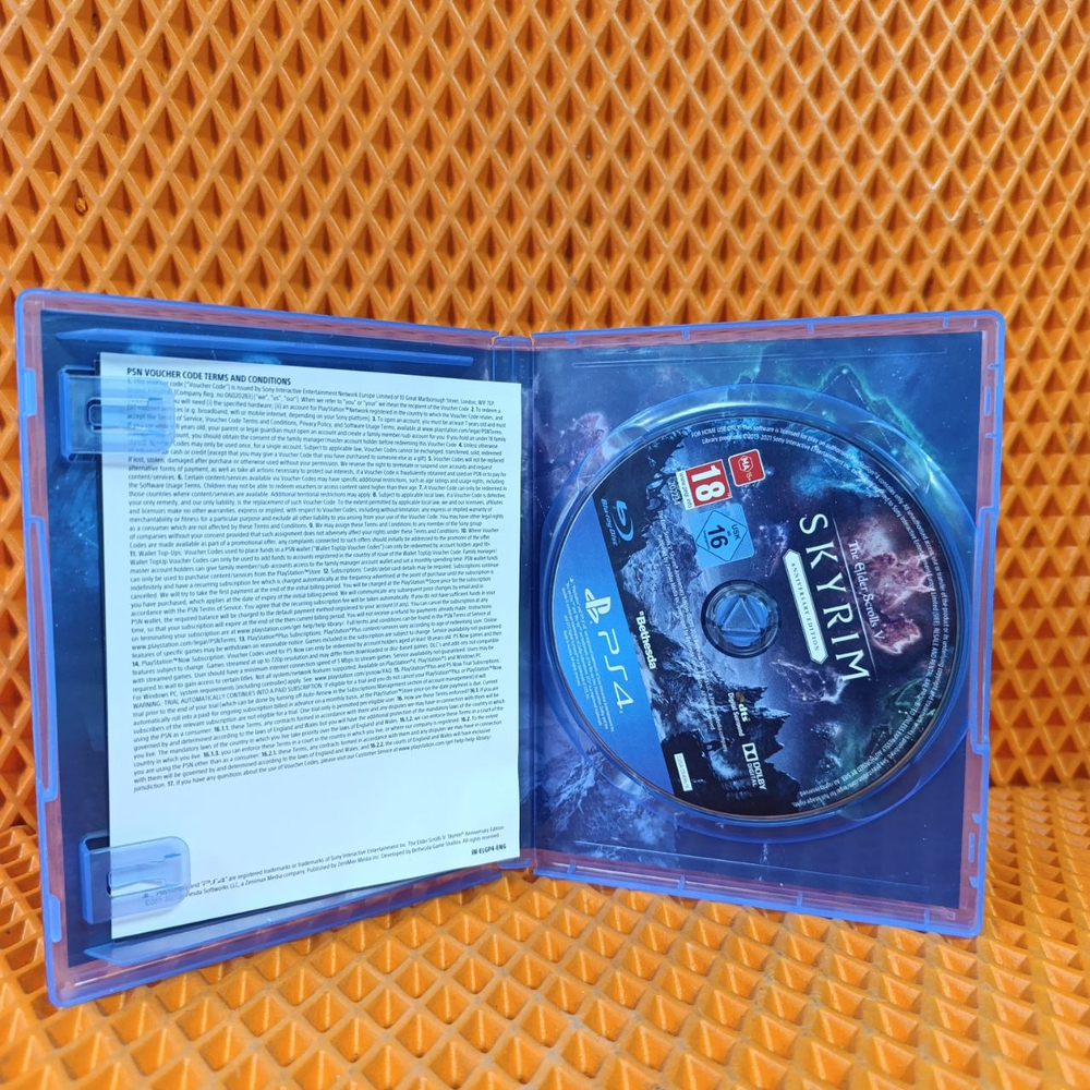 Диск The Elder Scrolls V: Skyrim Anniversary Edition (PS4)