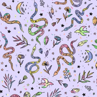 Разноцветные змеи с узорами, цветами и кристаллами