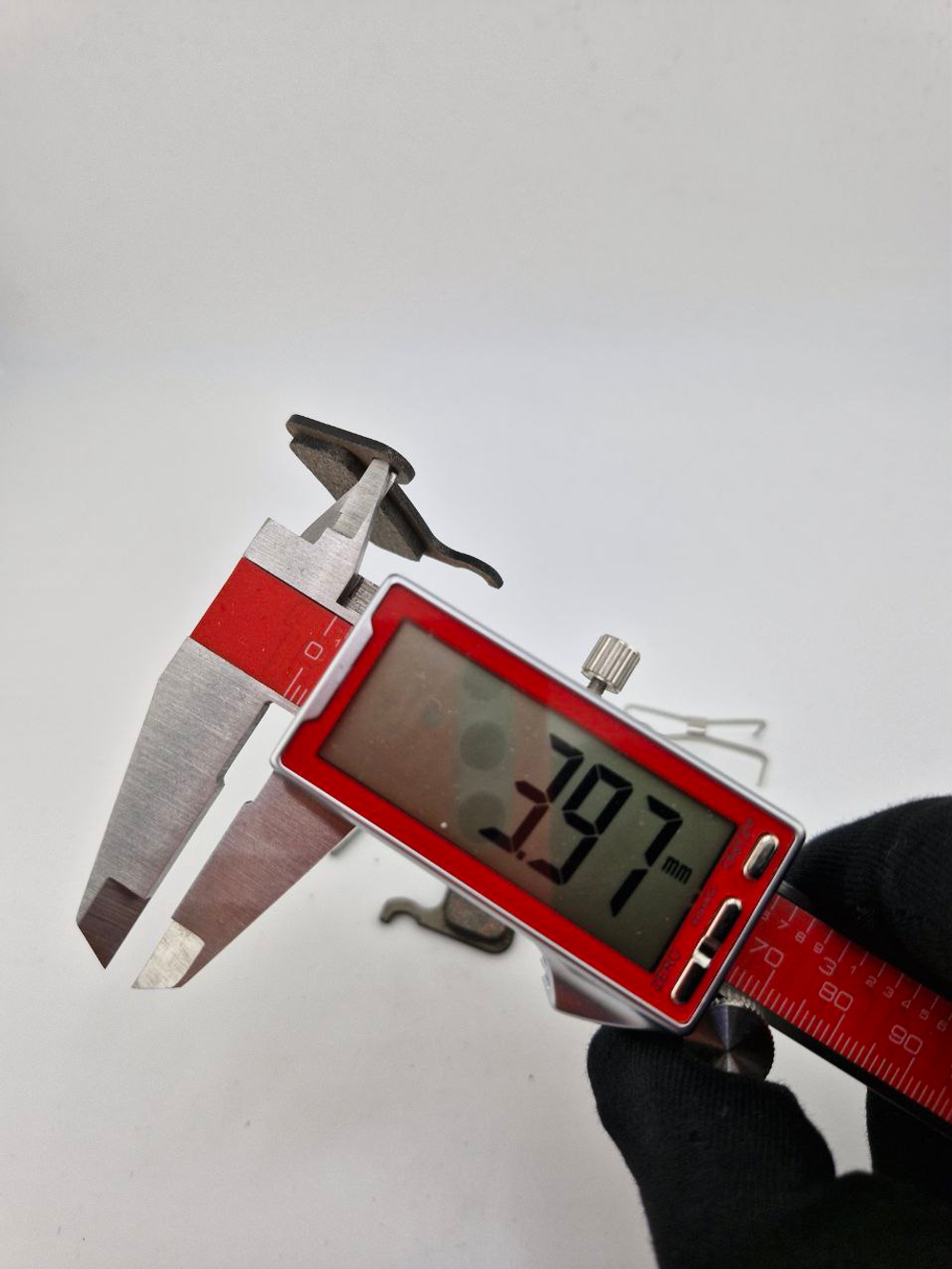 - Колодки тормозные для самоката и велосипеда