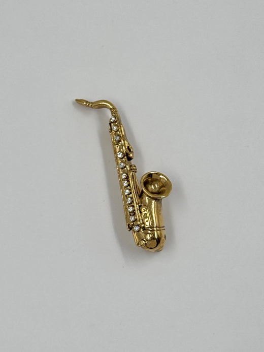 Брошь Саксофон