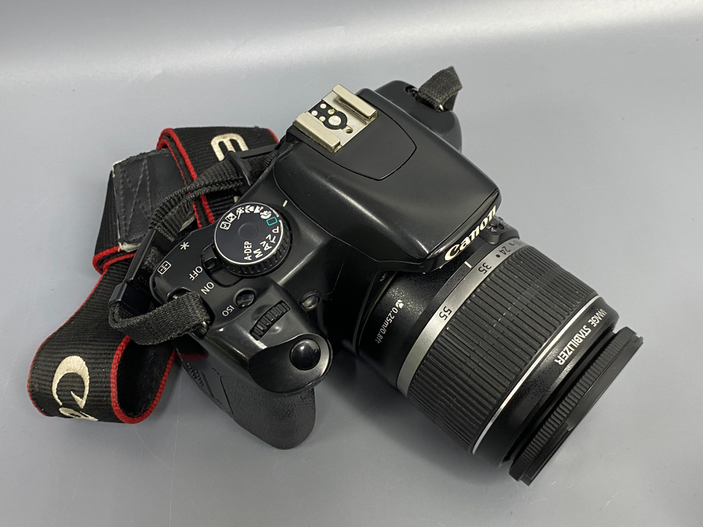 Canon 450D Kit 18-55mm IS 4000 кадров
