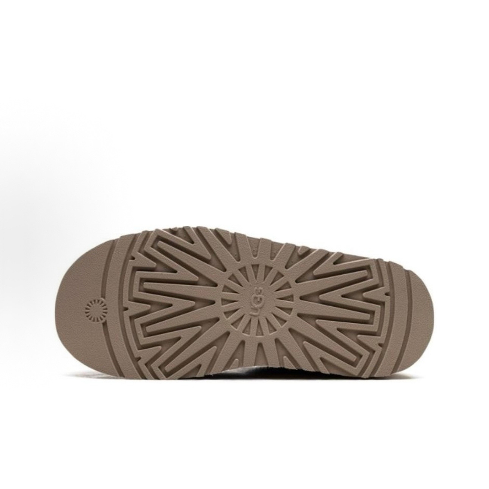 UGG Tazz Slipper