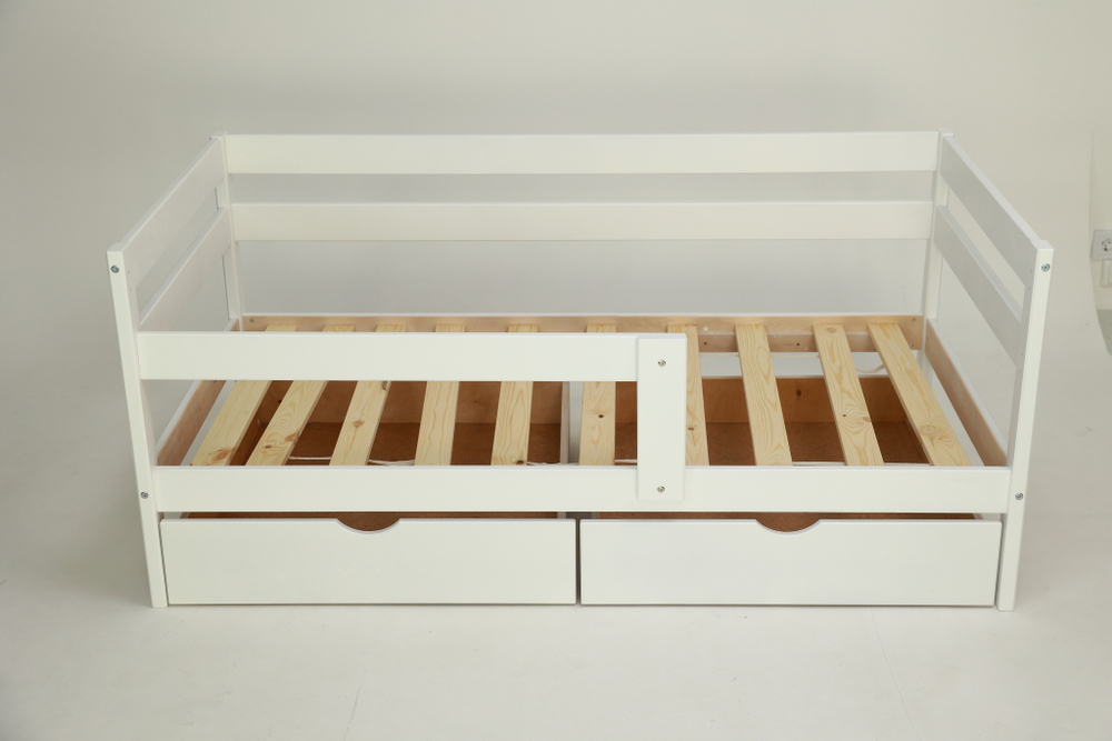 Кровать подростковая "Софа" 180*90 см белый 1 борт, (Pirogova wood)