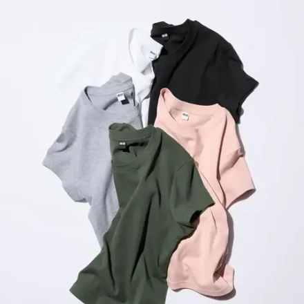 UNIQLO УКОРОЧЕННАЯ ФУТБОЛКА С КОРОТКИМИ РУКАВАМИ, ХАКИ
