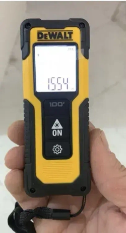 Лазерный дальномер Dewalt DWHT77100