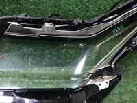 Стекло фары правое Lexus LX 3 (2015-2023)
