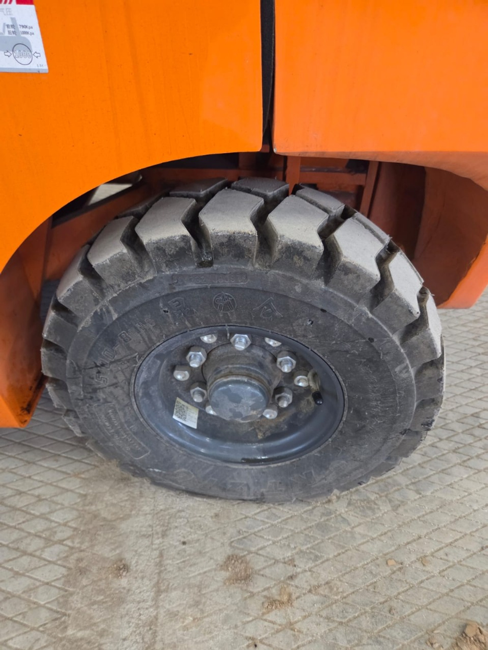 Lonking FD* Вилочный погрузчик FD15T (Дизельный, 2,7 л, 41 л.с., МТ)