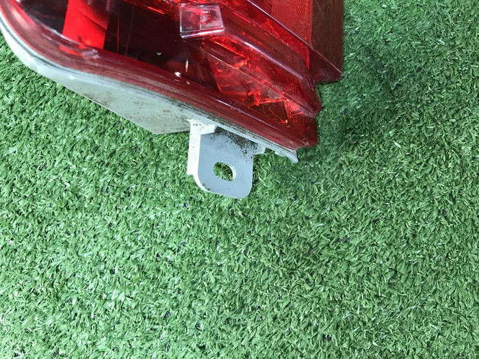 ПТФ левый Toyota Land Cruiser 200 (2015-2021)