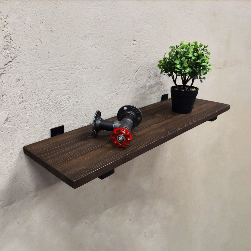 Настенные полки из натурального дерева в стиле Лофт
