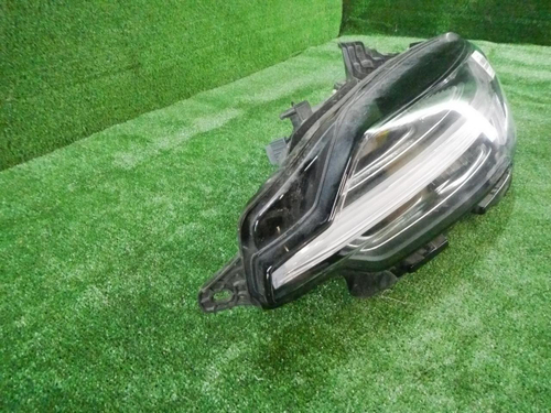 Фара левая Volvo S60 3 (2018-н.в.) LED