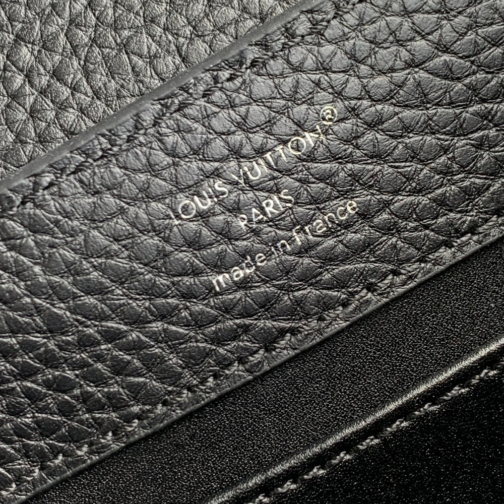 Louis Vuitton Capucines Mini
