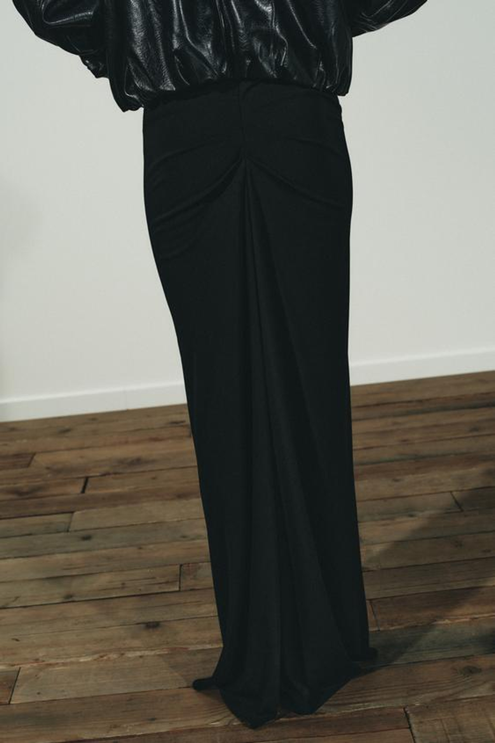 ZARA ДЛИННАЯ ЮБКА СО СБОРКАМИ, ЧЕРНЫЙ