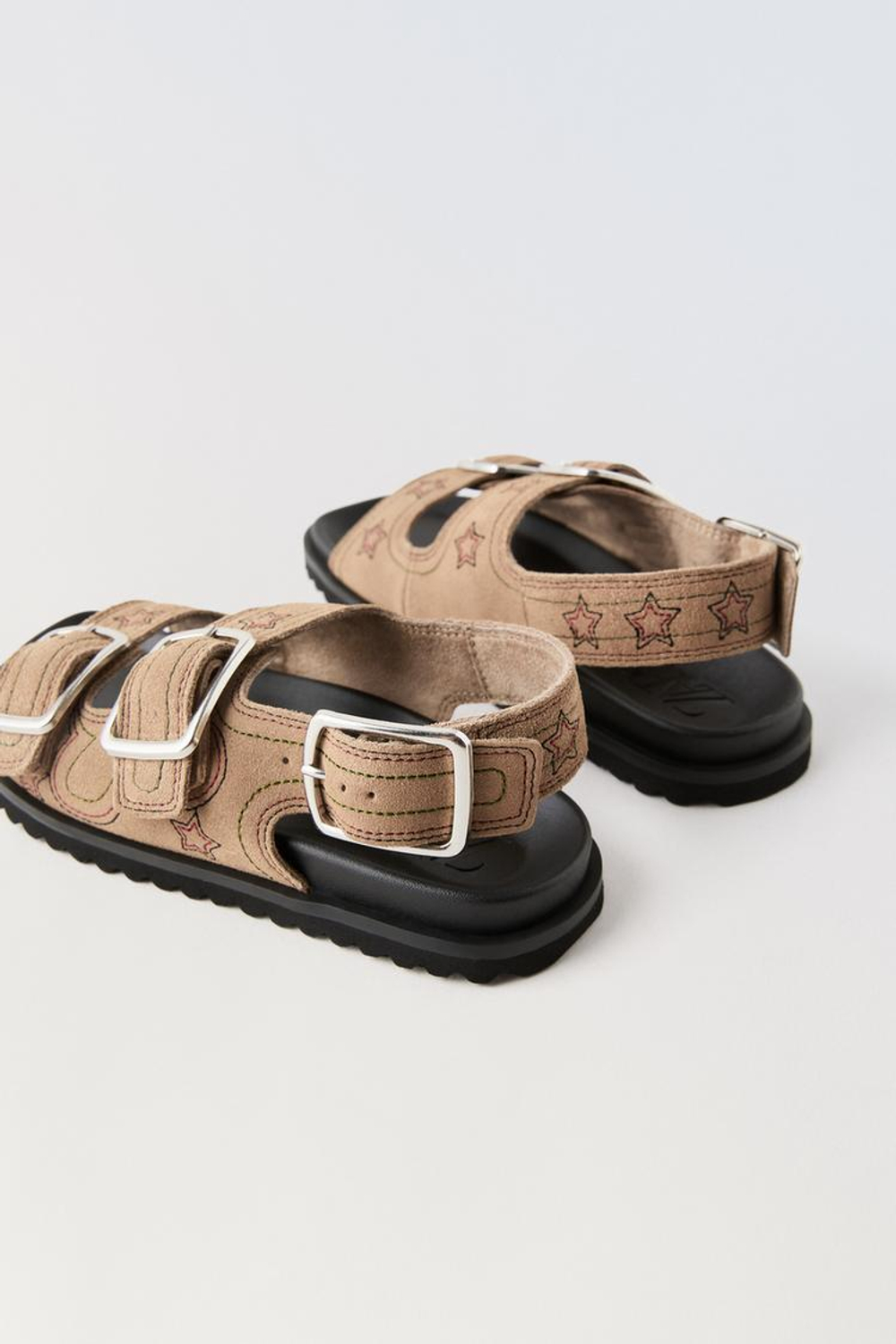 ZARA КОЖАНЫЕ САНДАЛИИ С ПРЯЖКАМИ, КОРИЧНЕВЫЙ