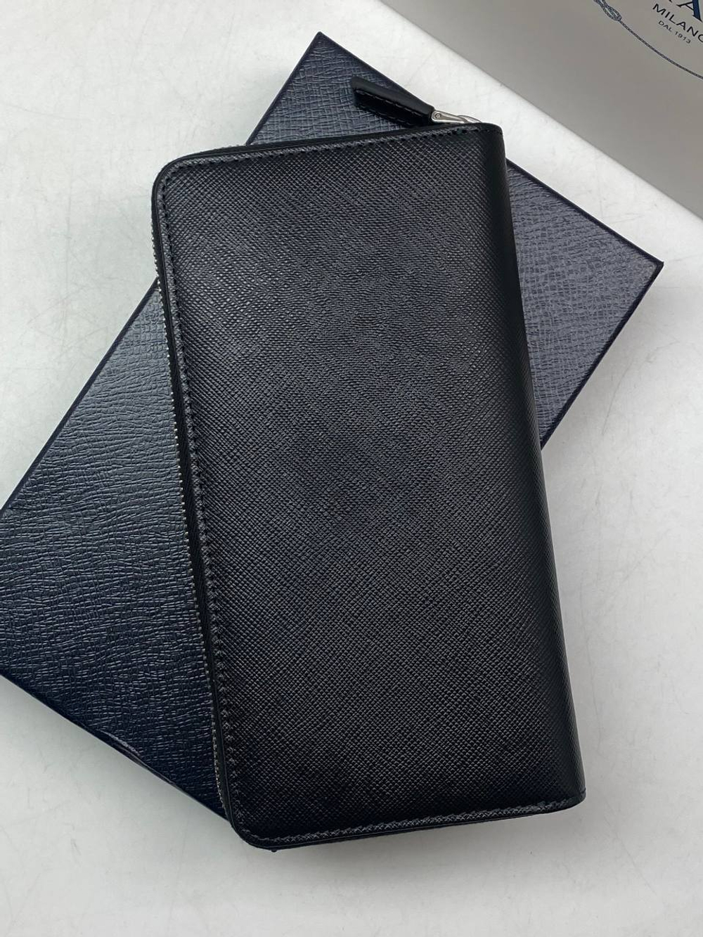 Кошелёк Prada