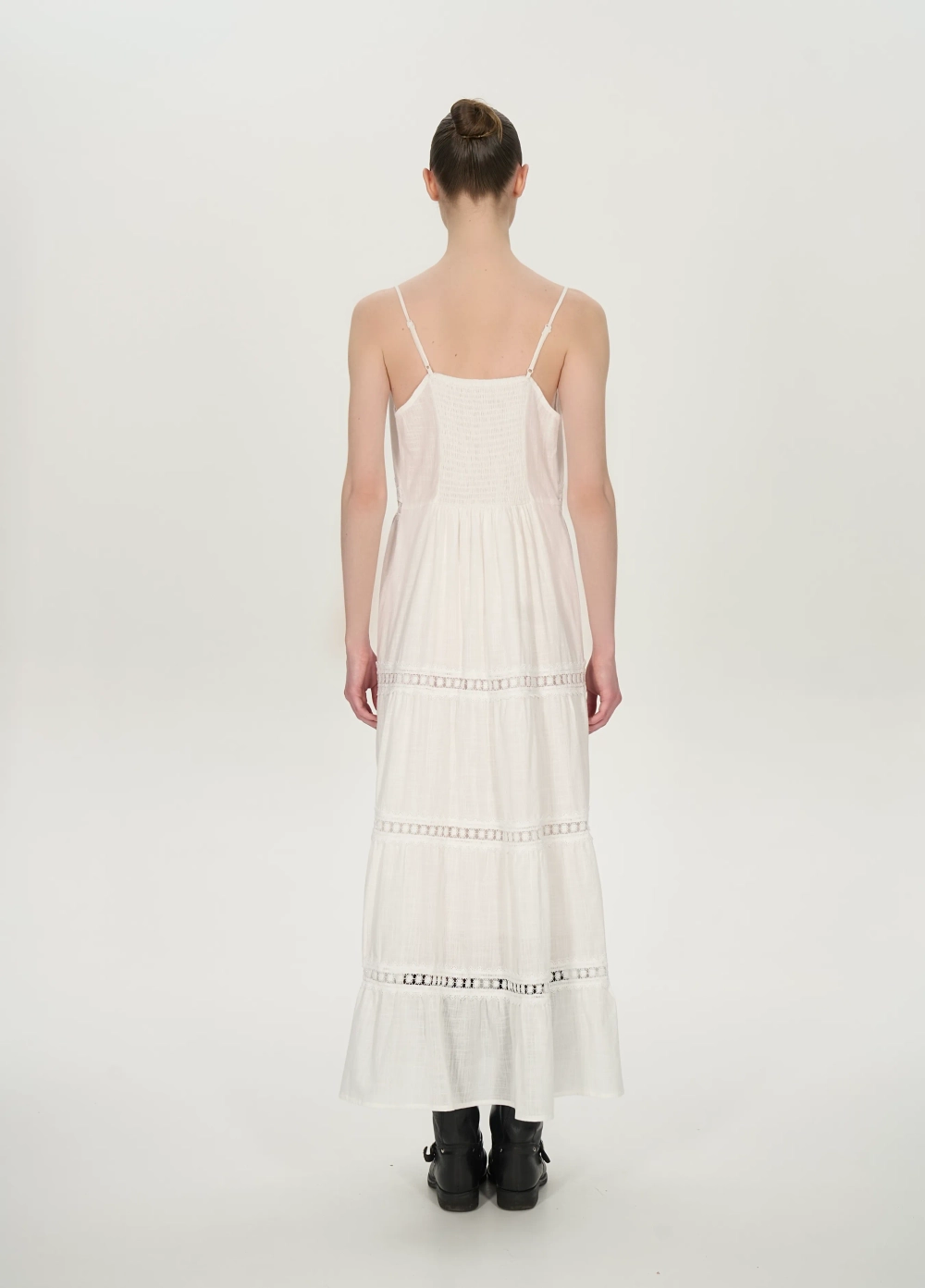 Платье на бретелях, белый