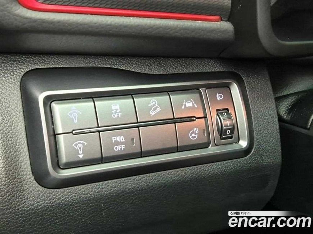 KG Mobility (Ssangyong) Very New Tivoli Бензин 1.5 2WD (07.2020)