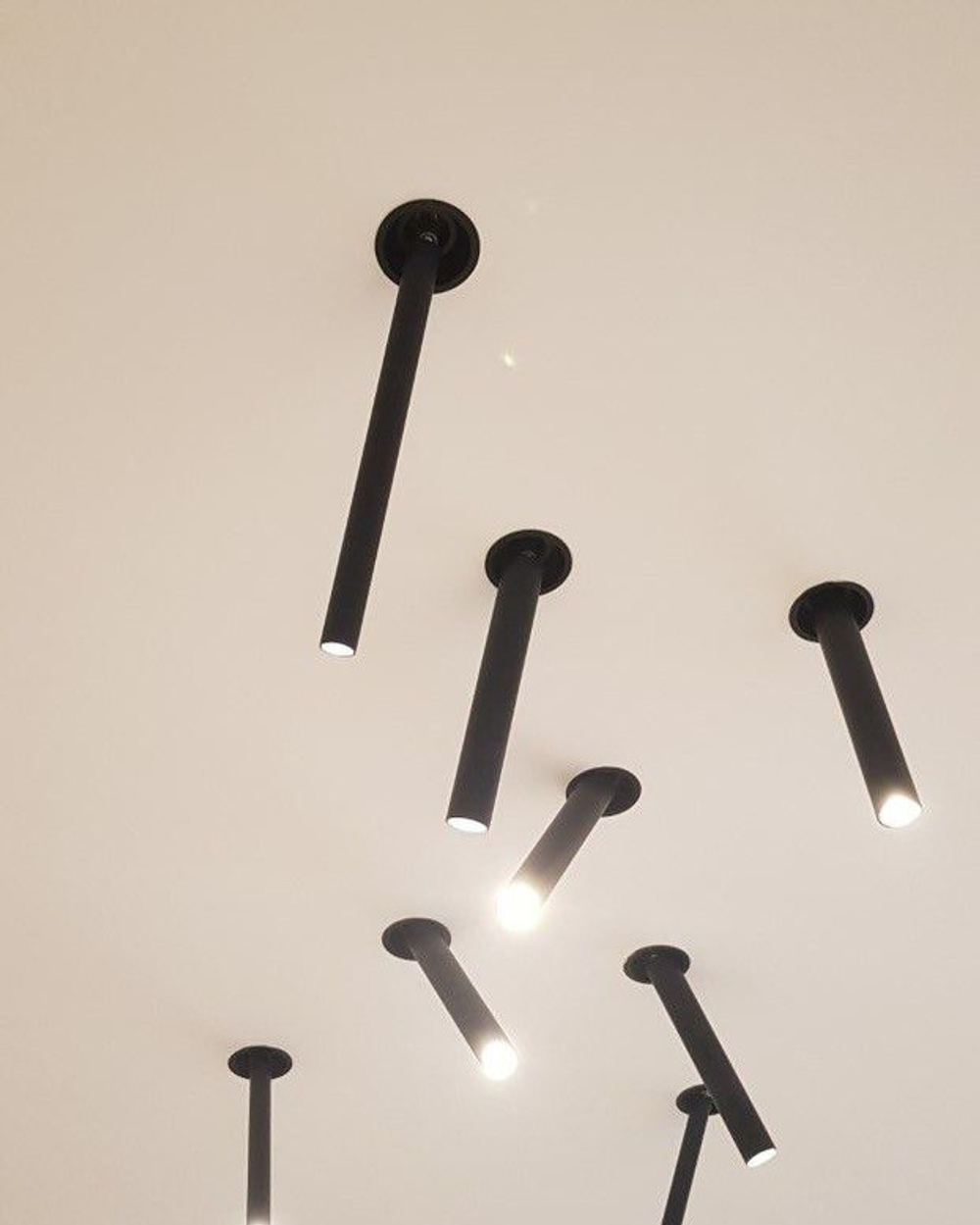 Интересная потолочная модель ✨