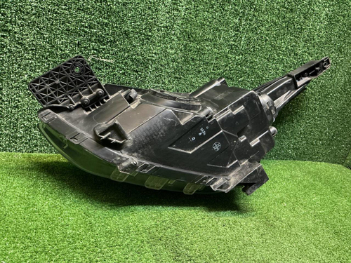 Фара правая Hyundai Creta 1 (2016-2020) галоген