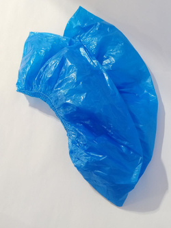 Бахилы п/э 6 г, с 2-ой резинкой и 2-ой подошвой