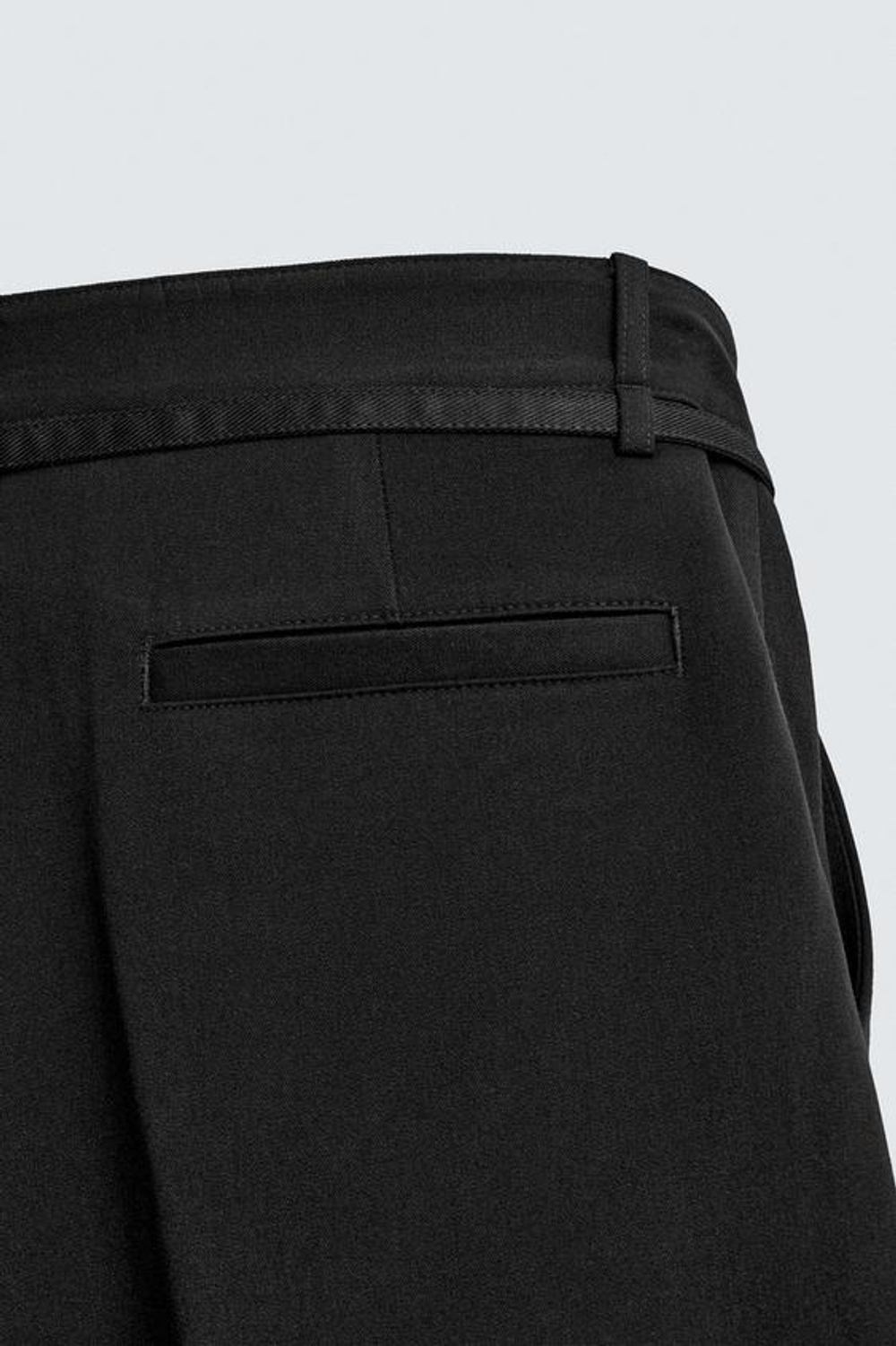 ZARA БРЮКИ BALLOON FIT С ЗАЩИПАМИ И ПОЯСОМ, ЧЕРНЫЙ