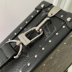 Louis Vuitton Clutch Box