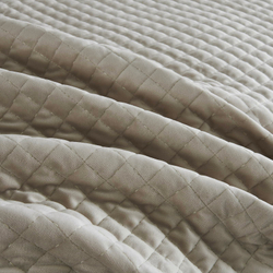 Покрывало 240х260 и 2 наволочки 50х70 Sofi De MarkO Лоретта кремовое