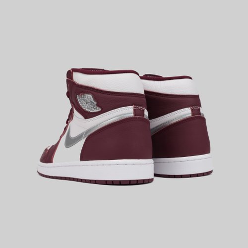 Кроссовки Jordan 1 Retro High OG Bordeaux артикул:555088-611 - купить в магазине Дайс