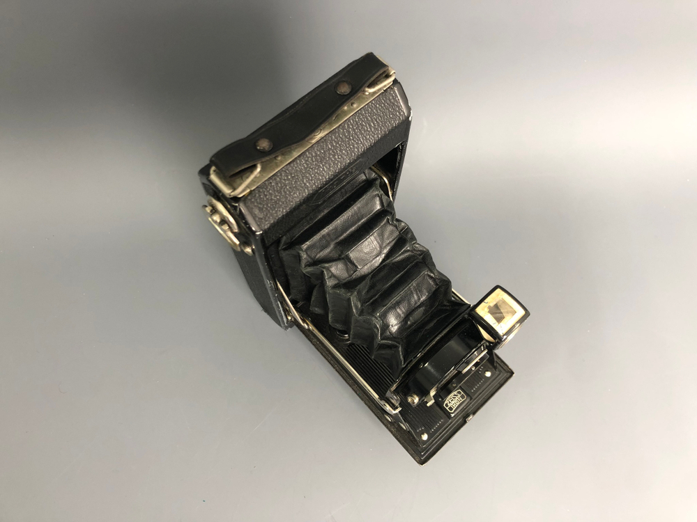 Zeiss Ikon Ikonta 520/2 + Novar-Anastigmat 6.3/10.5