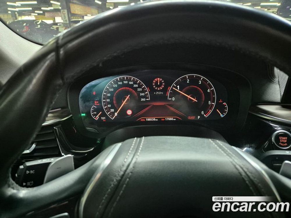 BMW 5 Series (G30) 520d Luxury Plus (08.2019)